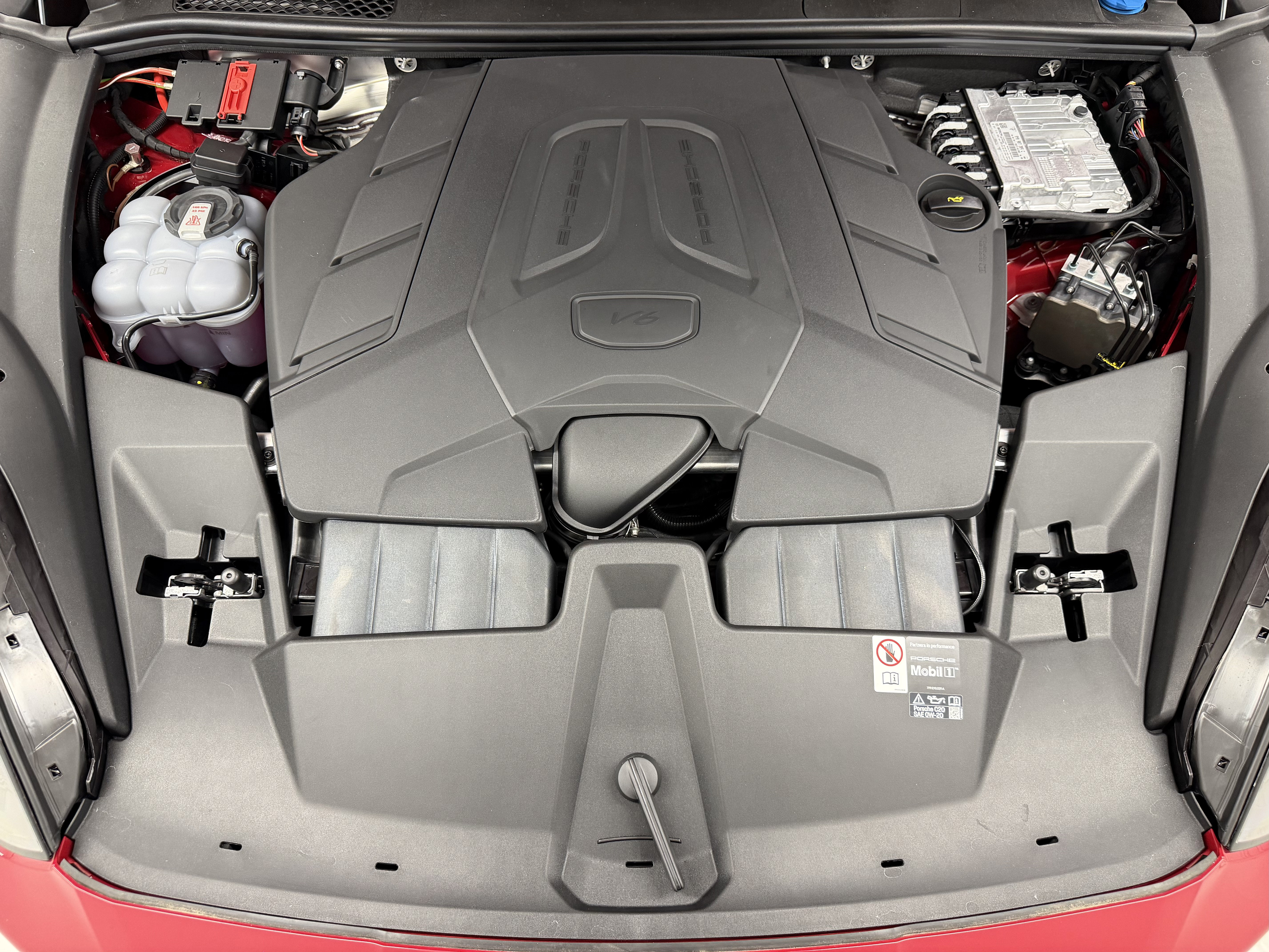 New 2026 Porsche Cayenne Coupe AWD/4WD image 61