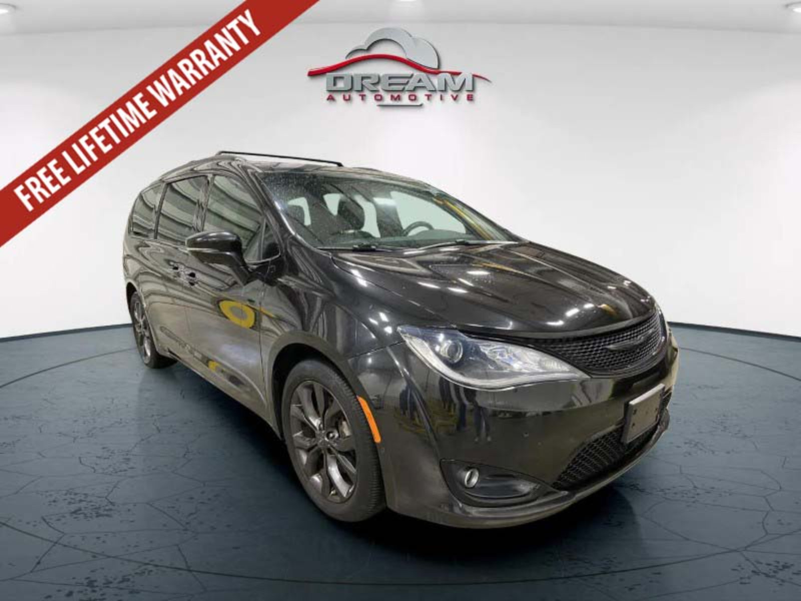 Used 2020 Chrysler Pacifica Limited w/ Advanced Safetytec Group FWD image 1
