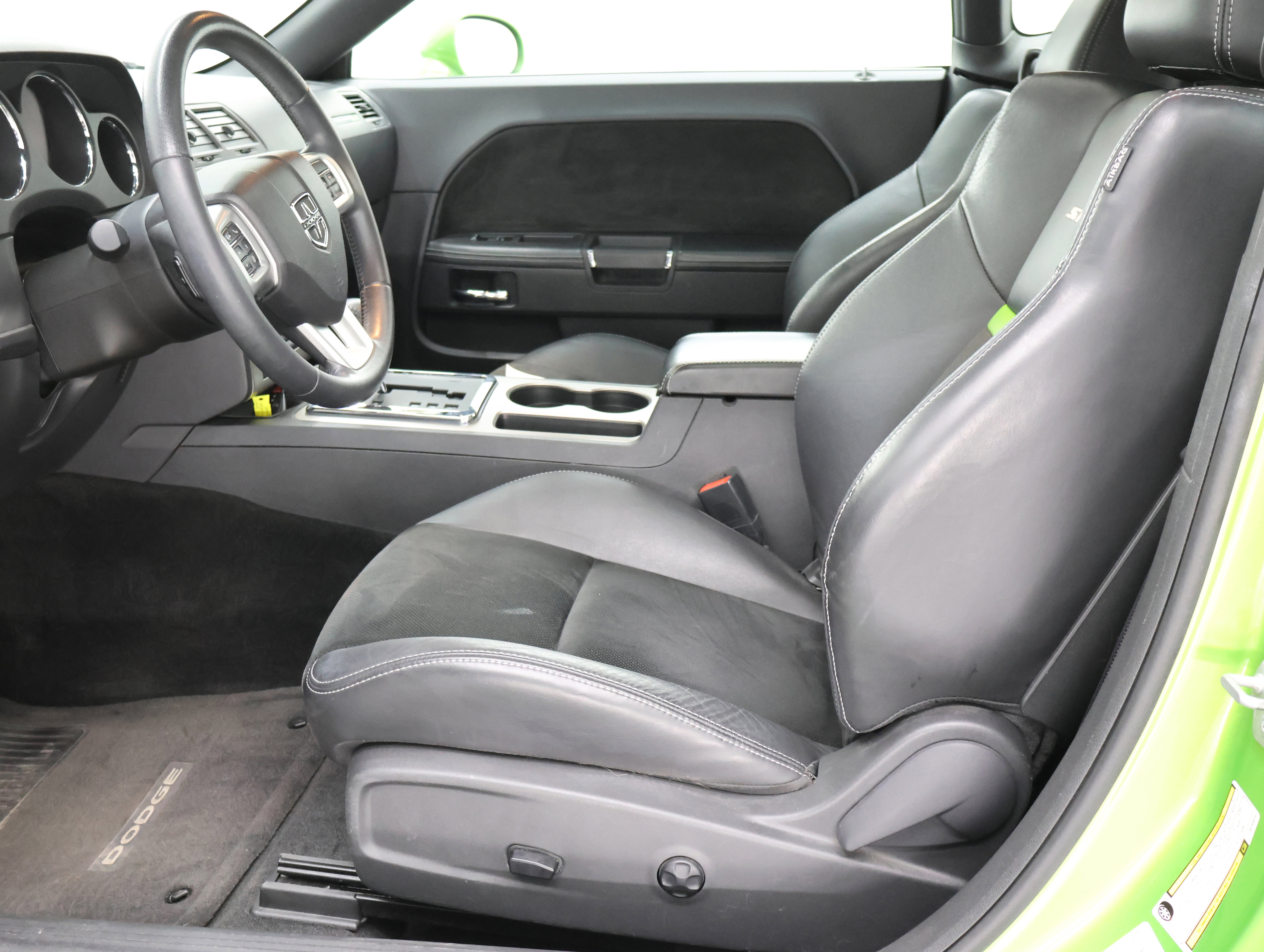 Used 2011 Dodge Challenger SRT8 w/ Green w/Envy Group image 8