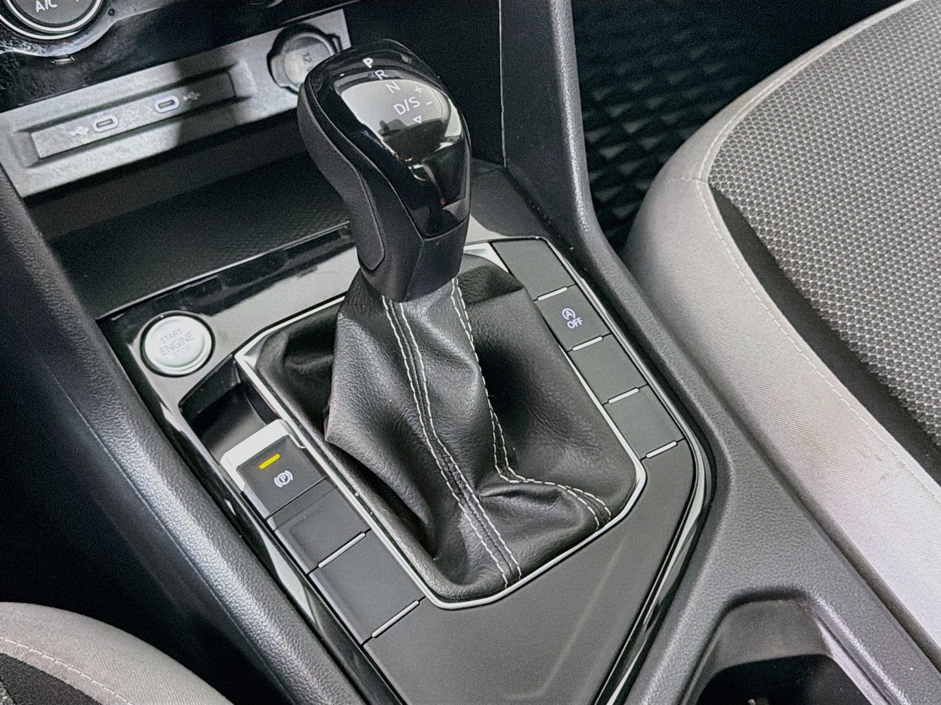 Certified 2023 Volkswagen Taos S FWD image 16