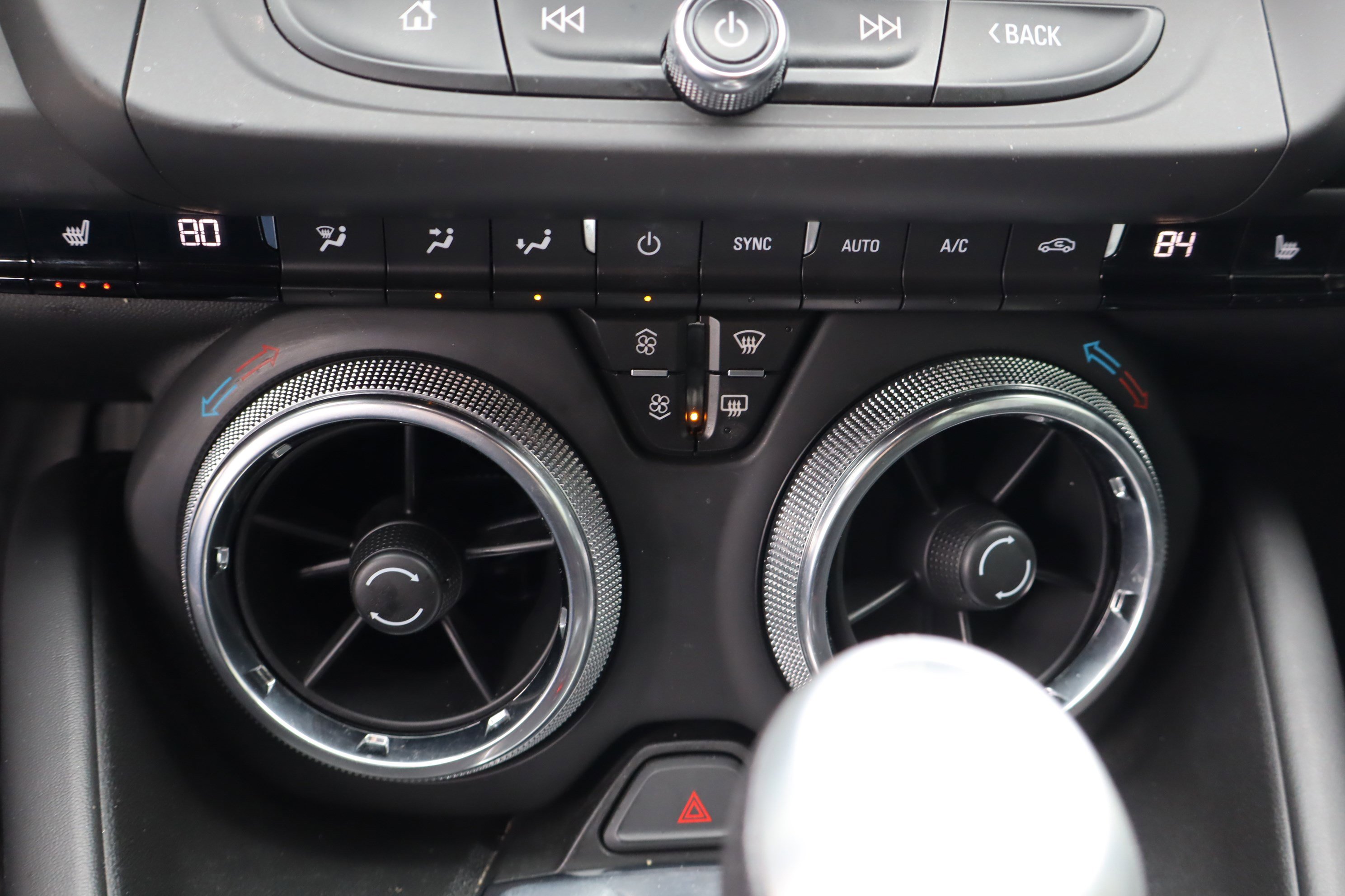 Used 2022 Chevrolet Camaro LT w/ RS Package image 26