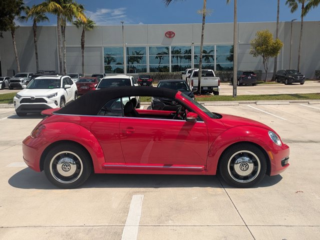 Used 2015 Volkswagen Beetle 1.8T image 4