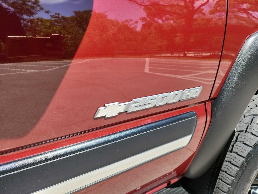 Used 2003 Chevrolet Silverado 2500 LS image 14