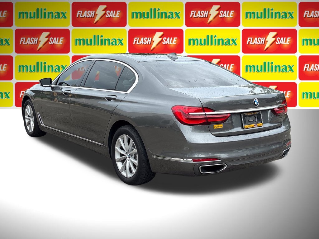 Used 2017 BMW 740i RWD image 12