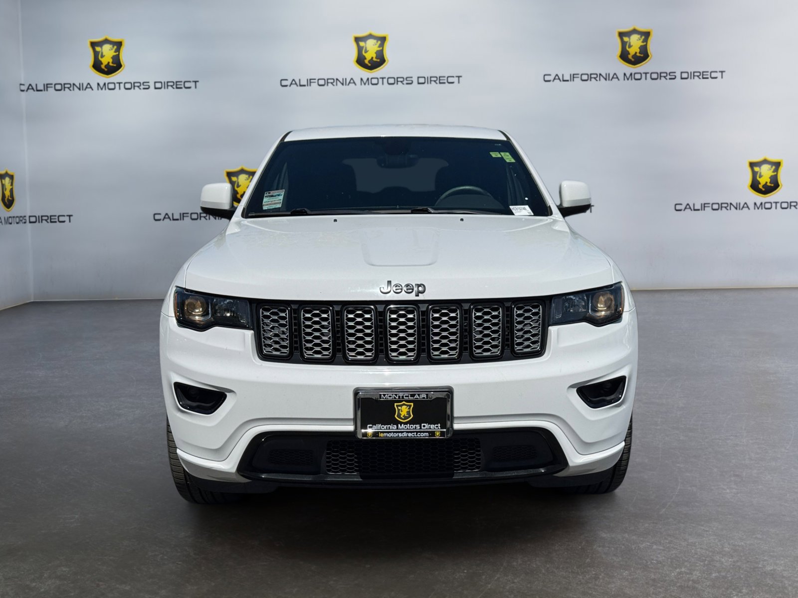 Used 2017 Jeep Grand Cherokee Altitude RWD image 8