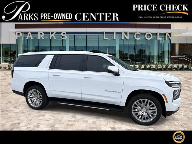 Used 2025 Chevrolet Suburban LT w/ Comfort Package