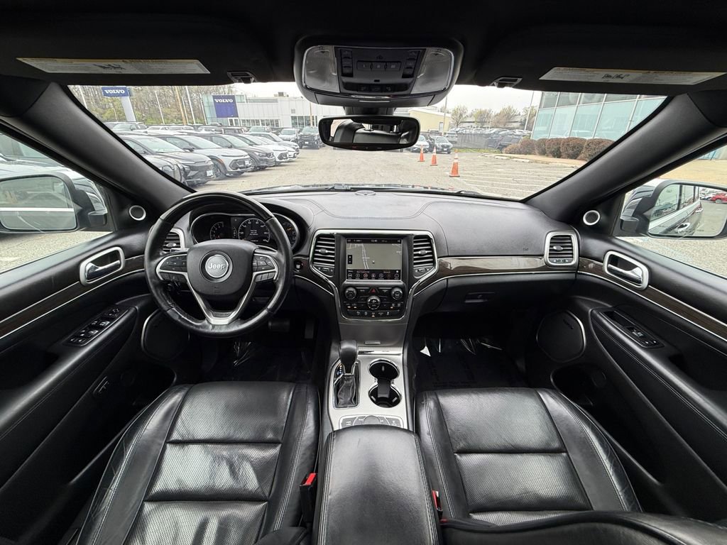 Used 2018 Jeep Grand Cherokee Overland image 25