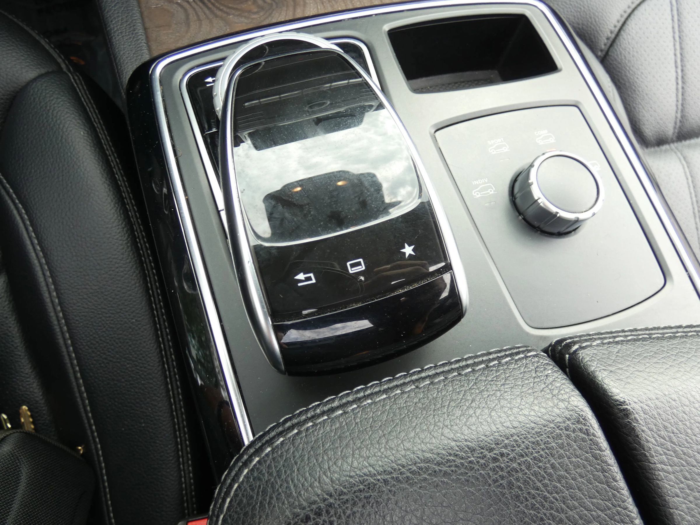 Used 2016 Mercedes-Benz GLE 350 w/ Premium Package image 70