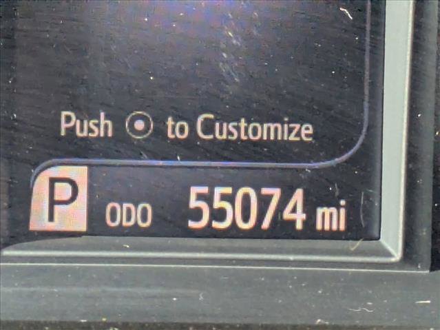 Used 2017 Toyota Camry SE image 12