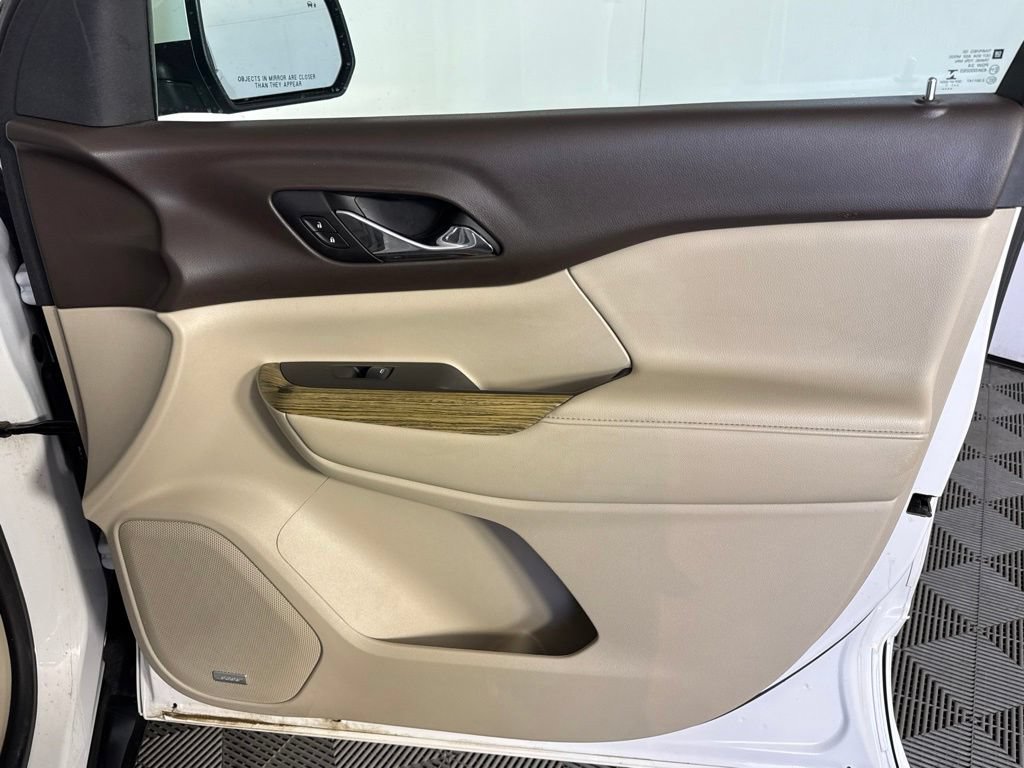 Used 2017 GMC Acadia Denali w/ Technology Package AWD/4WD image 51