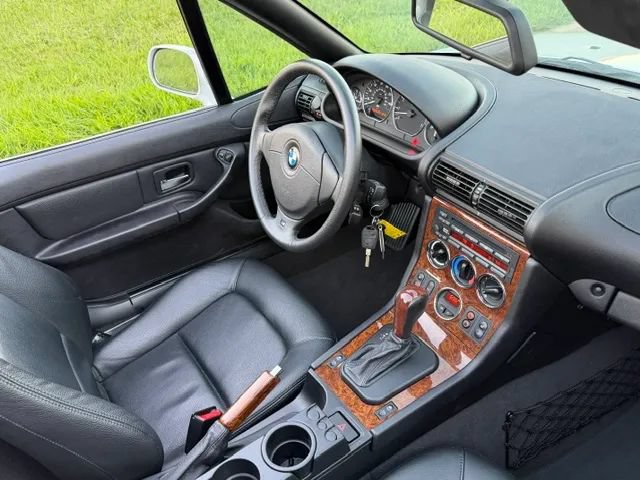 Used 2002 BMW Z3 3.0i RWD image 19