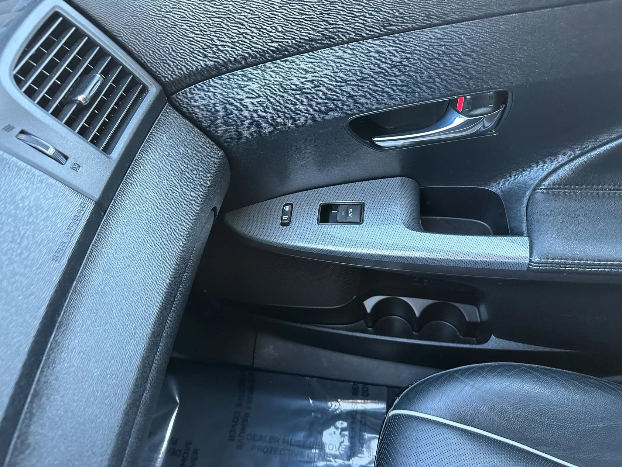 Used 2015 Toyota Venza XLE image 35