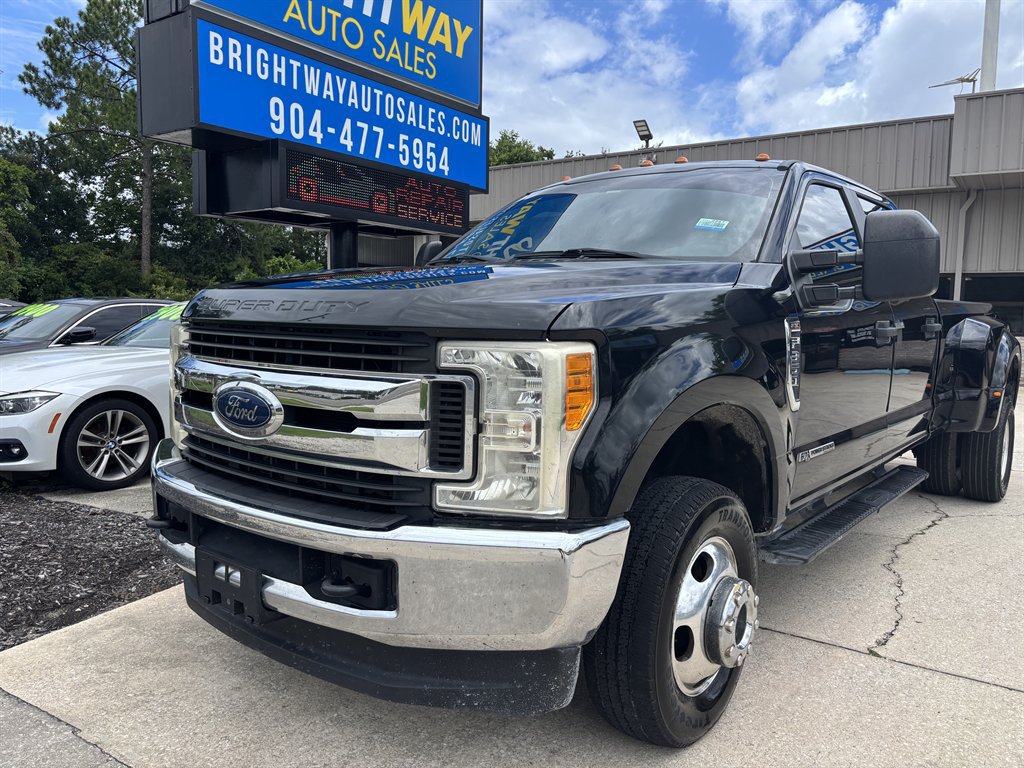 Used 2017 Ford F350 XL w/ STX Appearance Package AWD/4WD image 1