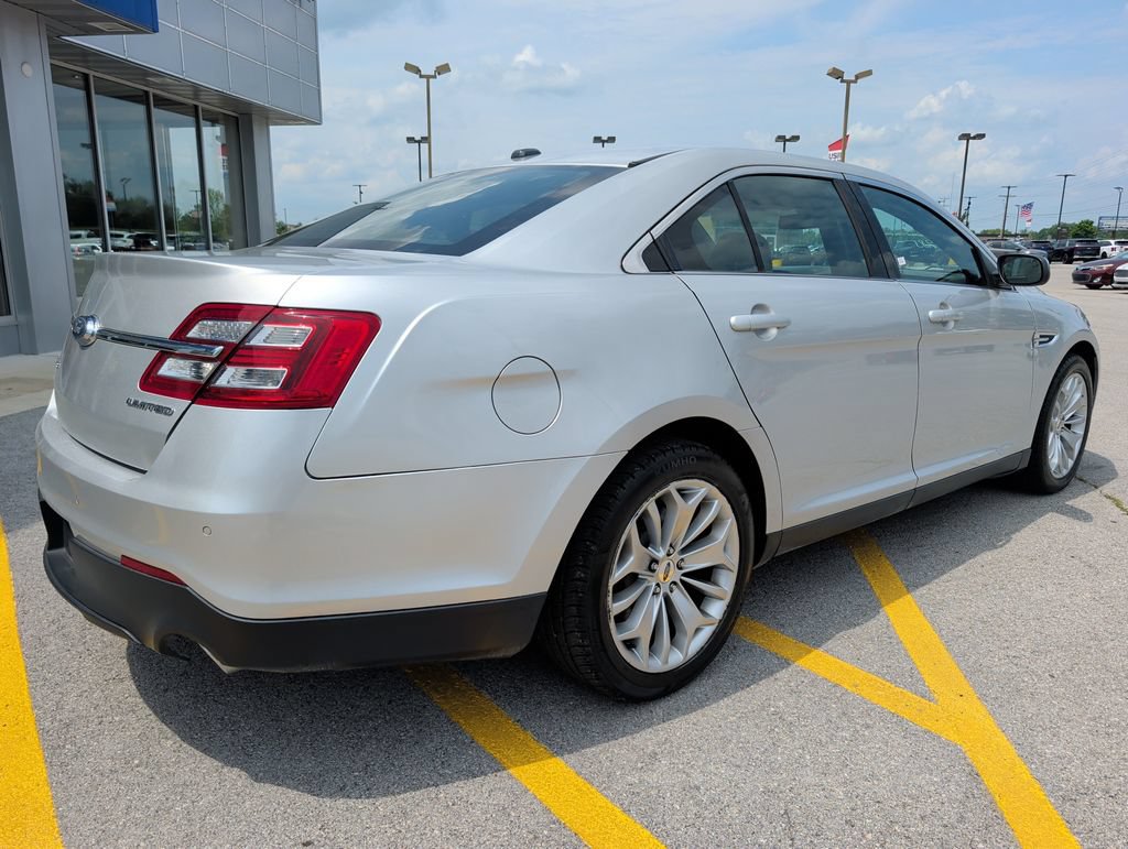 Used 2018 Ford Taurus Limited FWD image 7