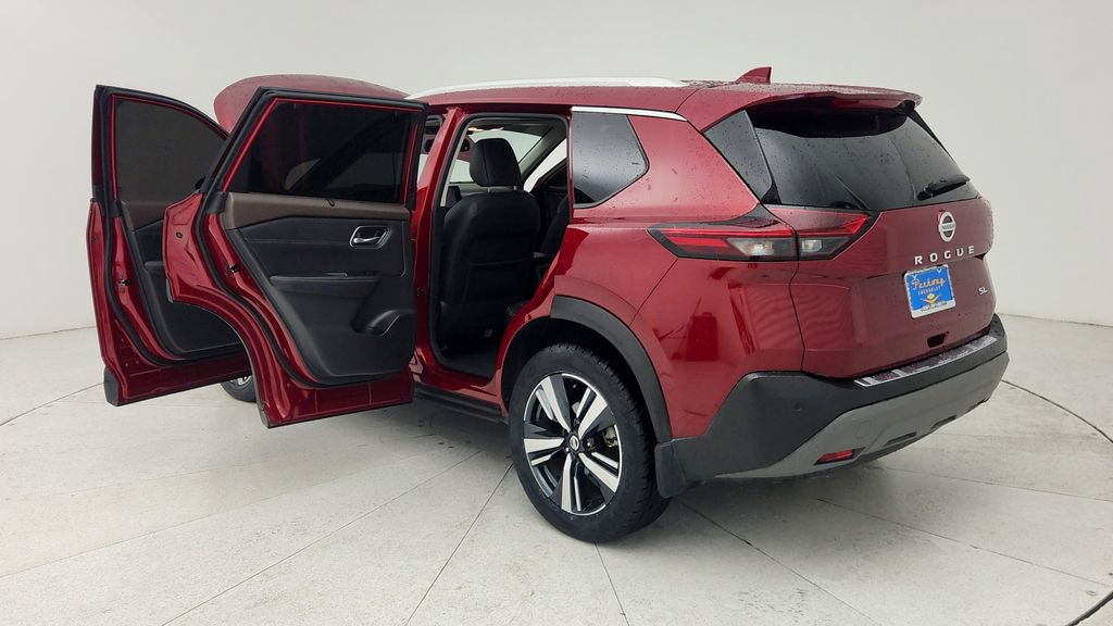Used 2021 Nissan Rogue SL FWD image 12