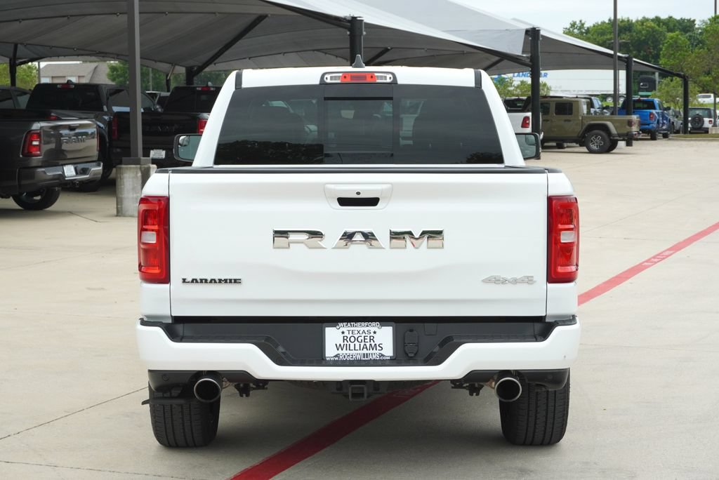 Used 2025 RAM 1500 Laramie w/ Sport Appearance Package AWD/4WD image 4