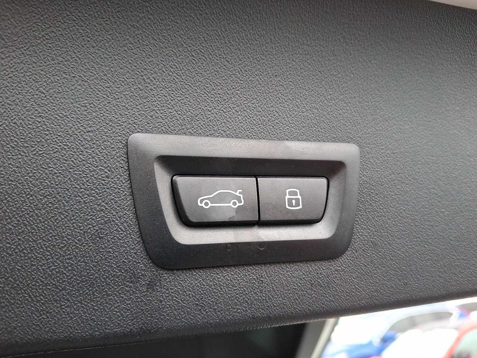 Used 2025 BMW X3 xDrive30i w/ Premium Package image 27