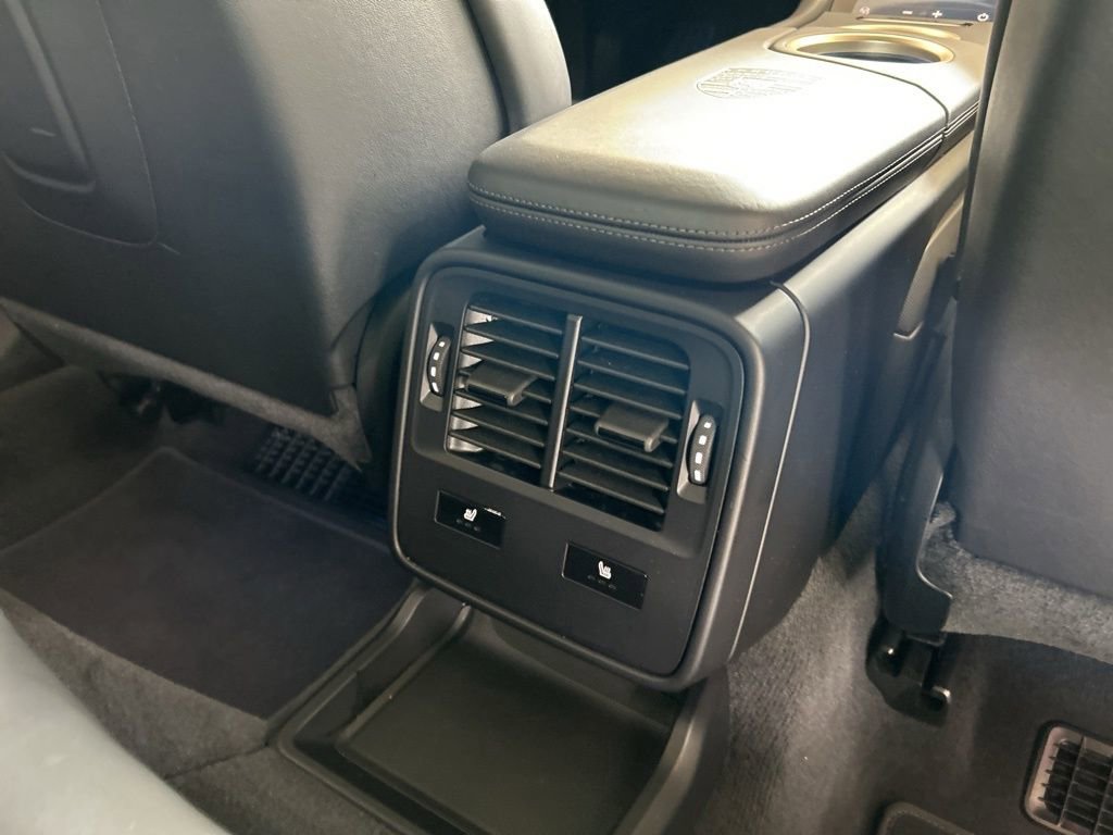 Used 2022 Porsche Taycan Turbo S w/ Premium Package image 33