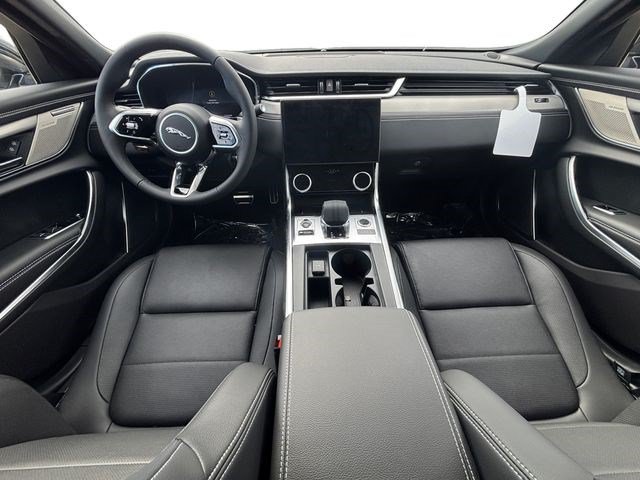 New 2024 Jaguar XF R-Dynamic SE AWD/4WD image 12