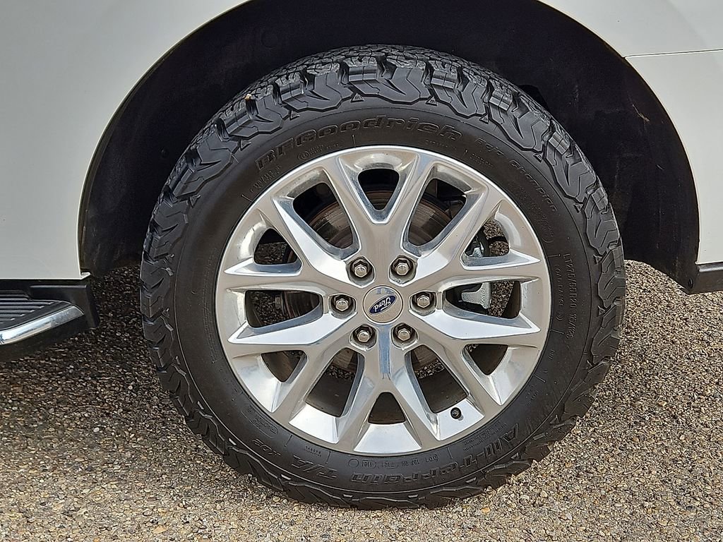Used 2021 Ford Expedition XLT AWD/4WD image 8