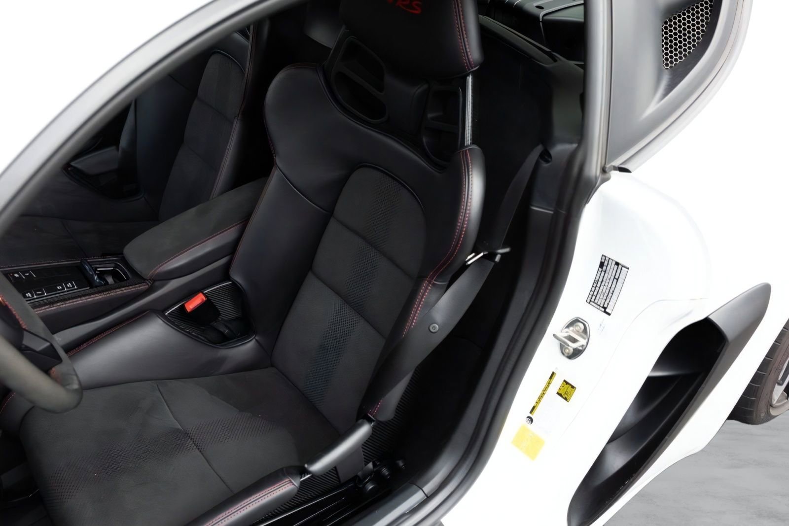 Used 2023 Porsche 718 Cayman GT4 RS RWD image 14