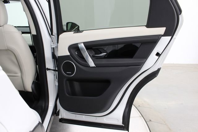 Used 2023 Land Rover Discovery Sport SE image 55