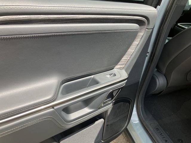 Used 2022 Rivian R1T Adventure image 30