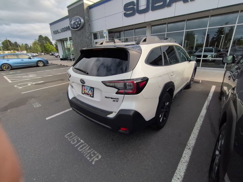 Certified 2024 Subaru Outback Onyx Edition XT AWD/4WD image 8