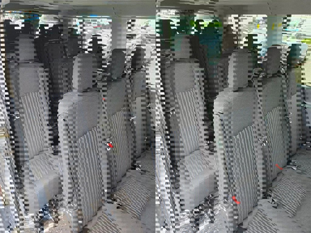 Used 2017 Ford Transit 350 XLT image 11