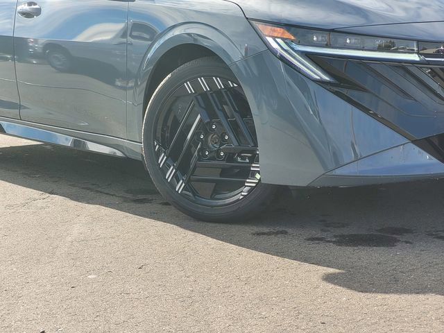 New 2026 Nissan Sentra SR w/ Floor Mat Package image 2