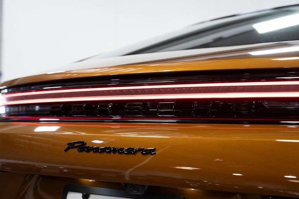 Certified 2024 Porsche Panamera image 9