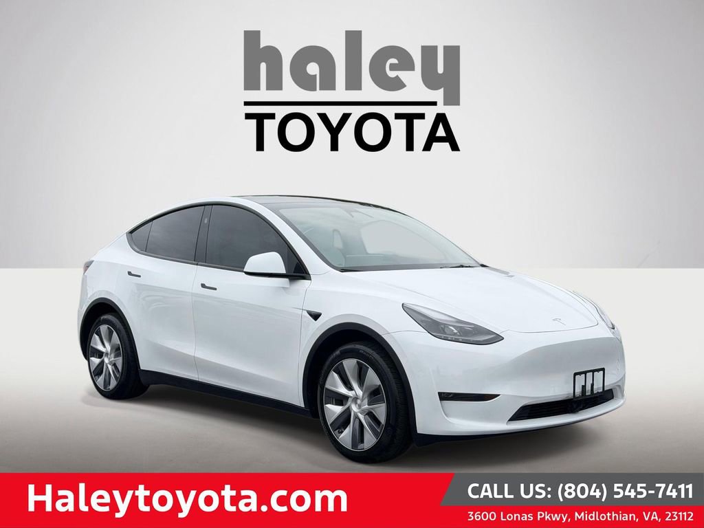 Used 2024 Tesla Model Y Long Range AWD/4WD image 1
