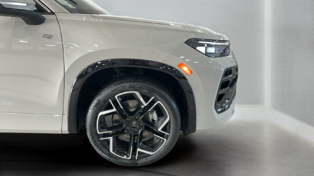 New 2026 Volkswagen Tiguan SEL R-Line AWD/4WD image 23