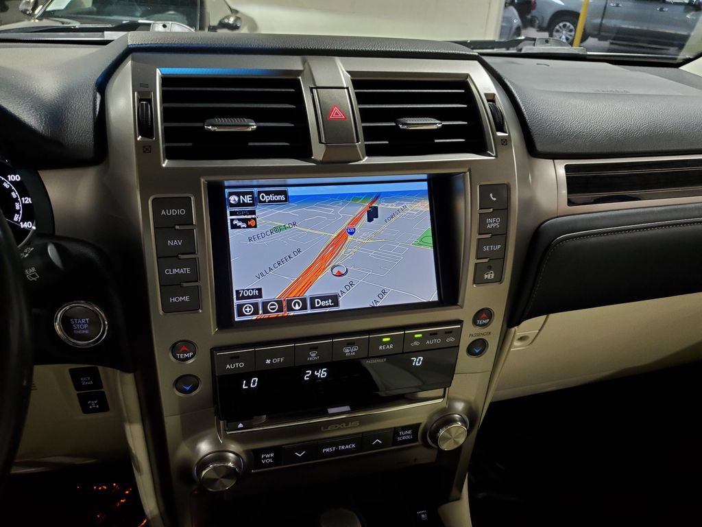 Used 2020 Lexus GX 460 Premium w/ Premium Package AWD/4WD image 30