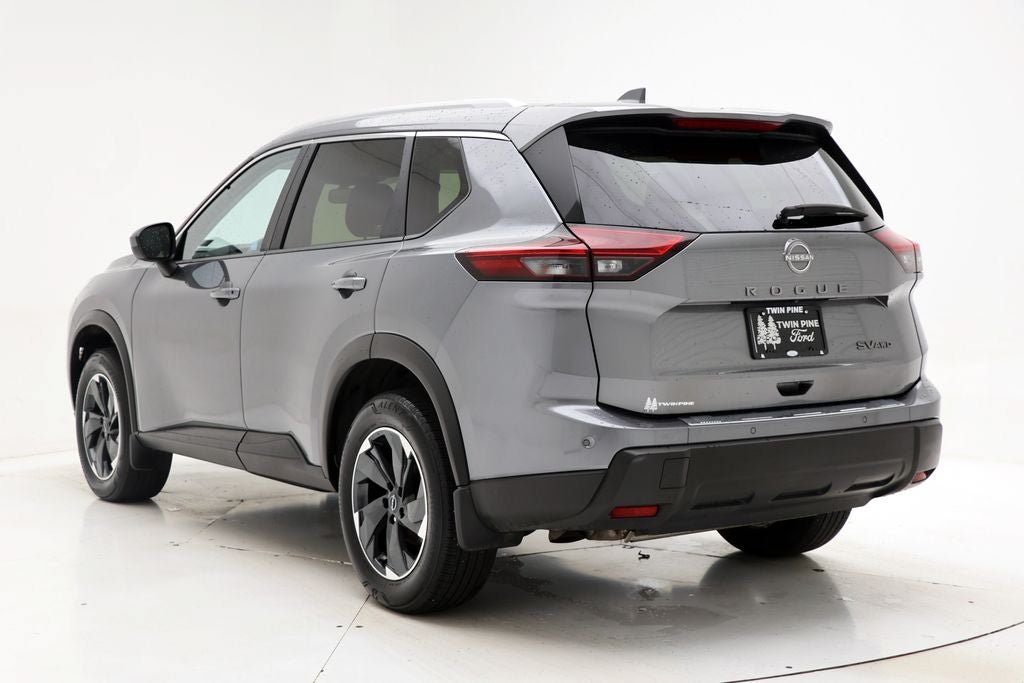 Used 2024 Nissan Rogue SV w/ SV Premium Package AWD/4WD image 7
