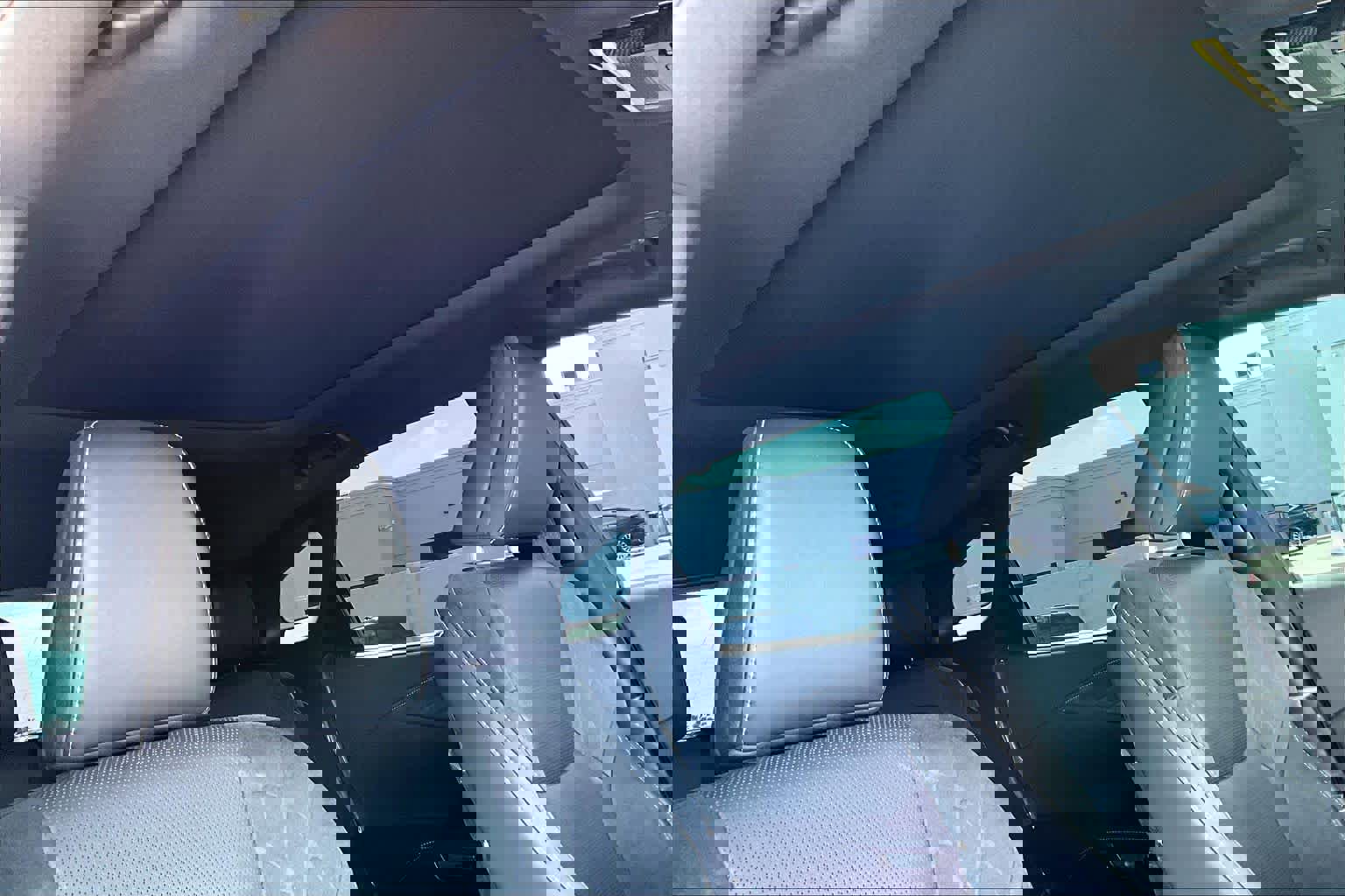 Used 2025 Lexus RX 450h Luxury w/ Convenience Package image 13