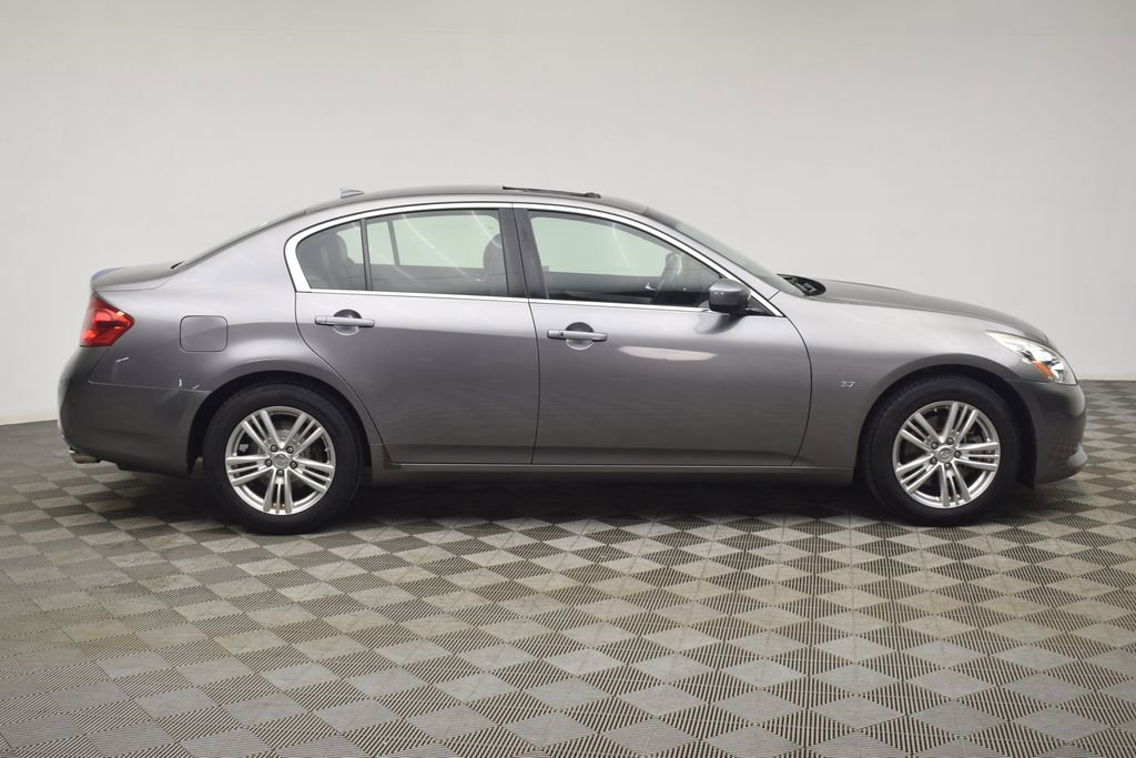 Used 2015 INFINITI Q40 AWD w/ Navigation Package image 12