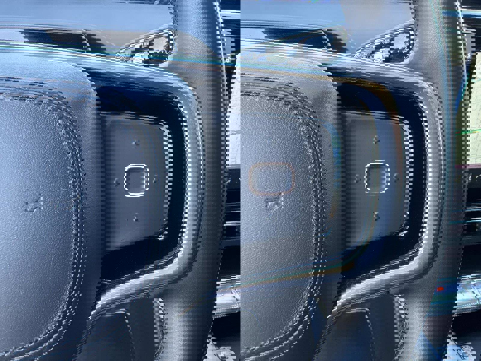 Used 2024 Lincoln Nautilus Reserve image 29