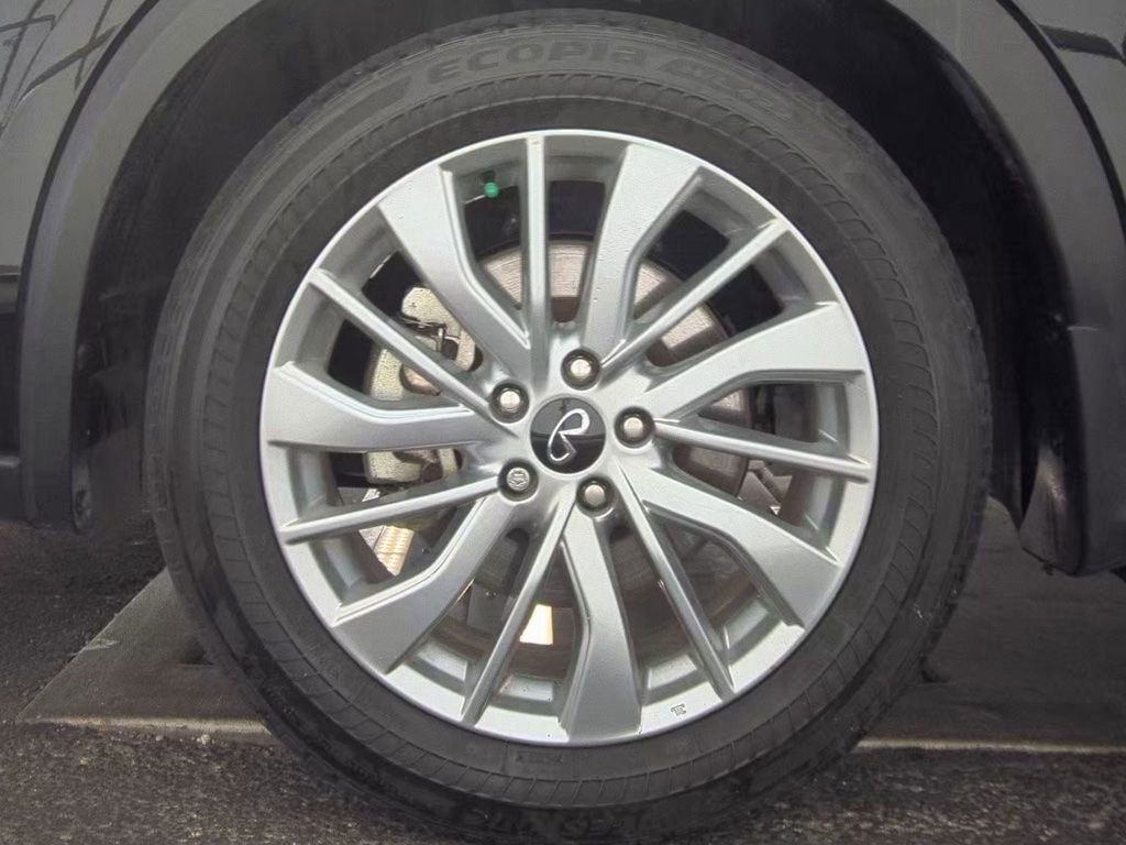 Certified 2023 INFINITI QX50 Luxe FWD image 14