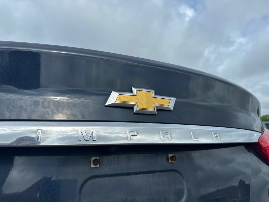 Used 2015 Chevrolet Impala LT FWD image 8