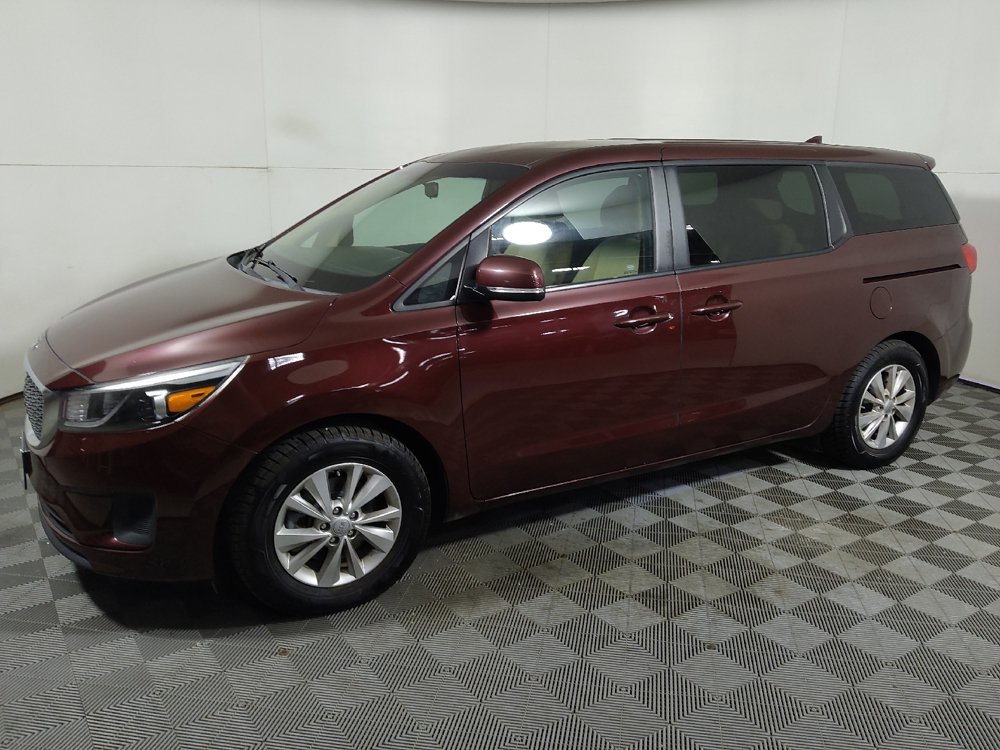 Used 2017 Kia Sedona LX FWD image 2