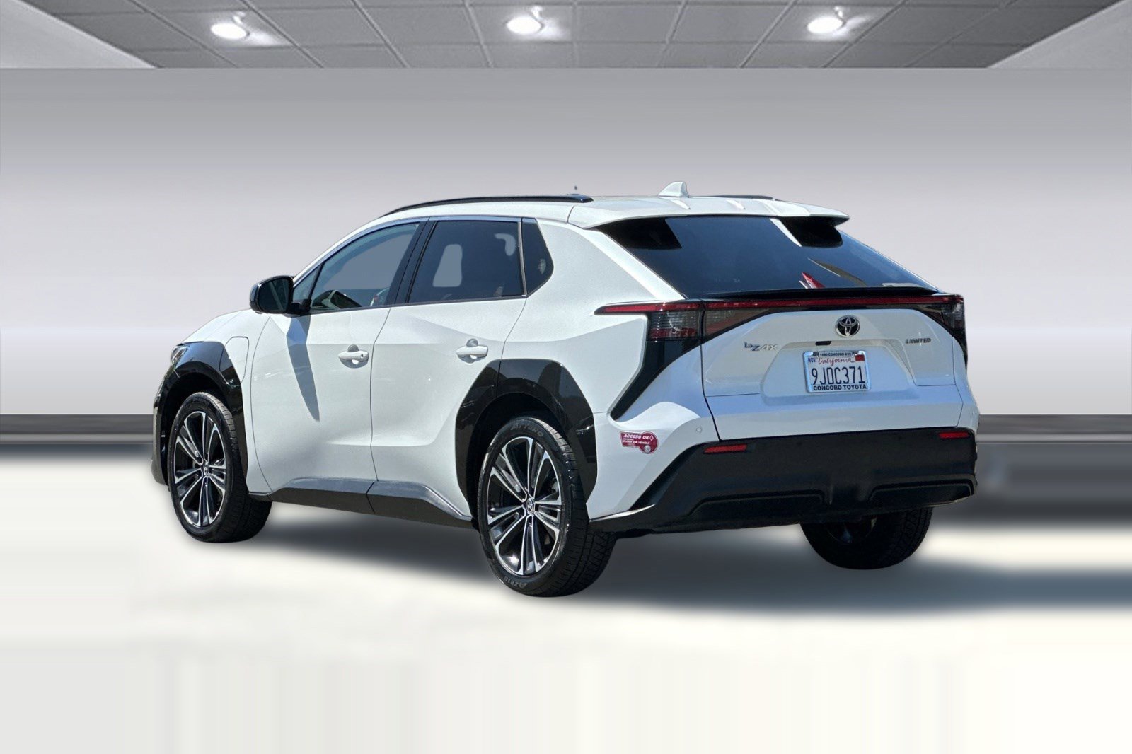 Certified 2023 Toyota bZ4X XLE w/ Weather Package image 8