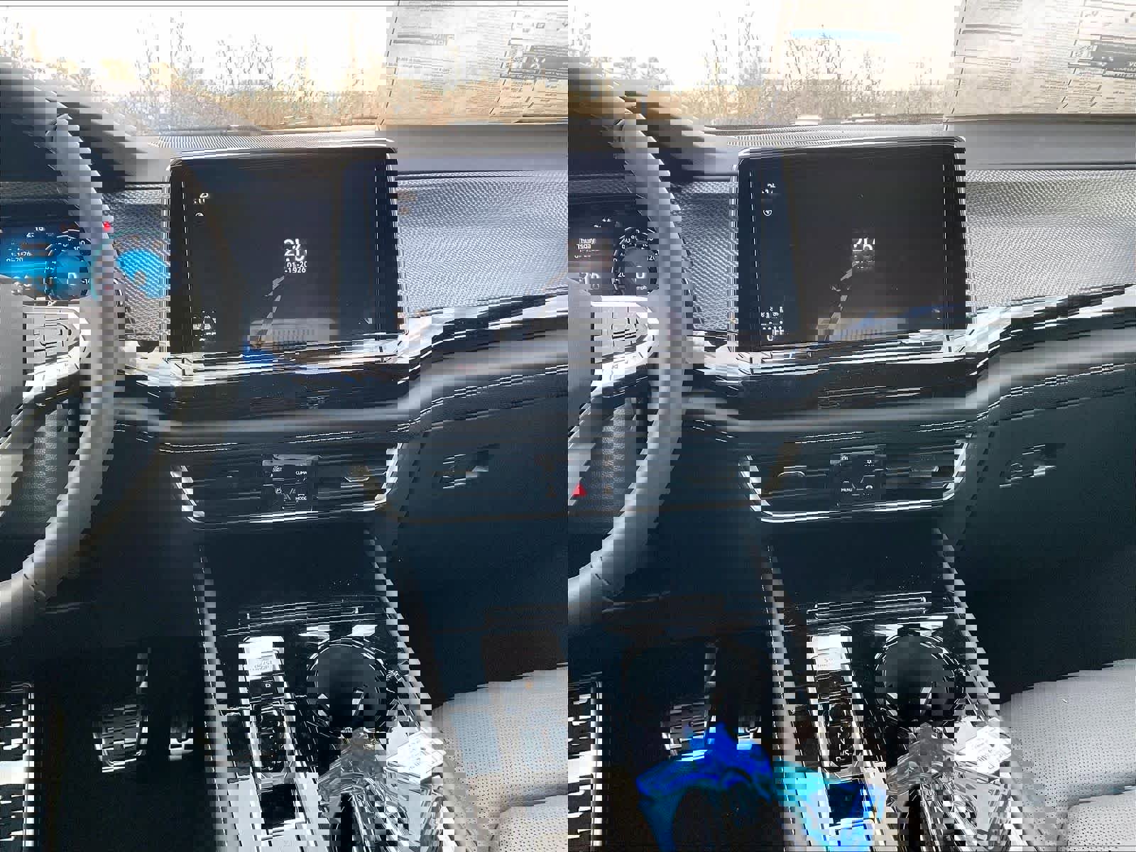 New 2026 Volkswagen Atlas Cross Sport SEL R-Line image 13