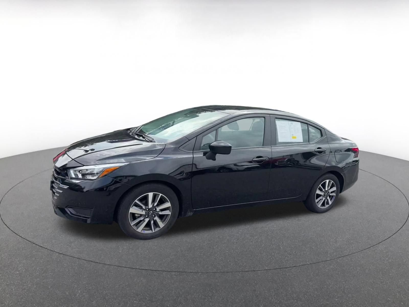 Used 2025 Nissan Versa SV FWD image 6