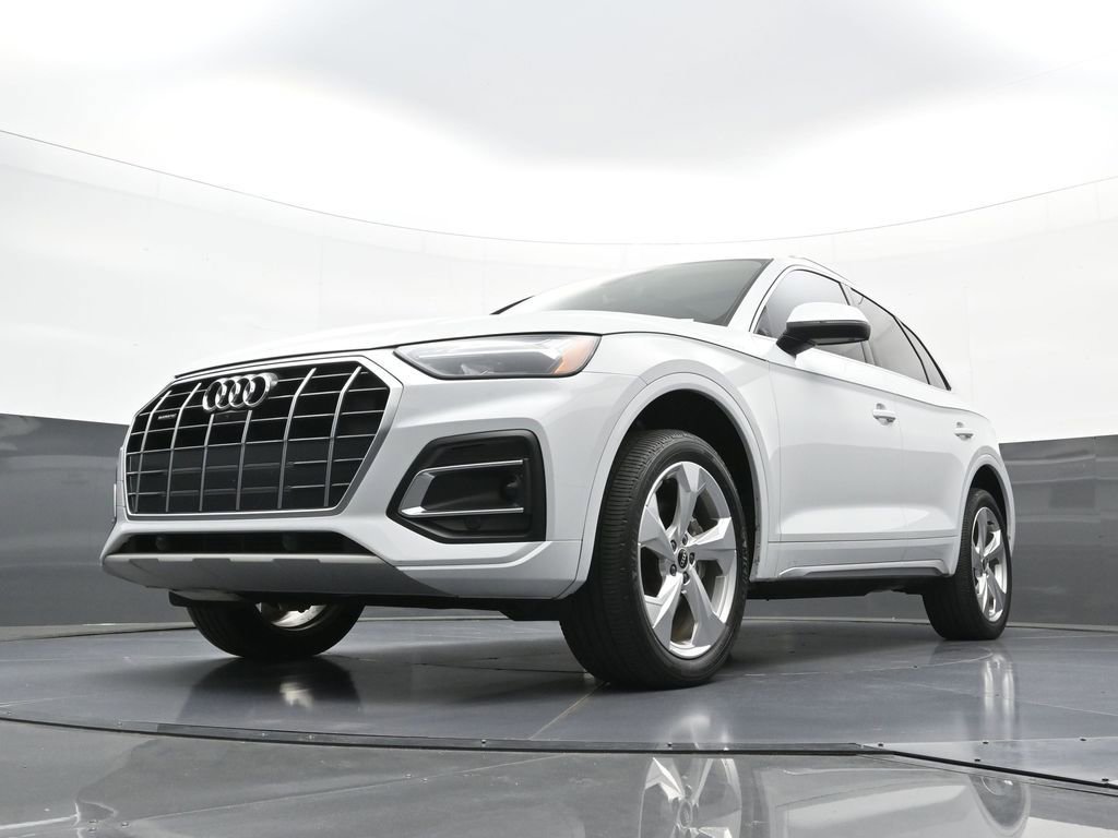 Used 2021 Audi Q5 2.0T Premium Plus w/ Premium Plus Package AWD/4WD image 23