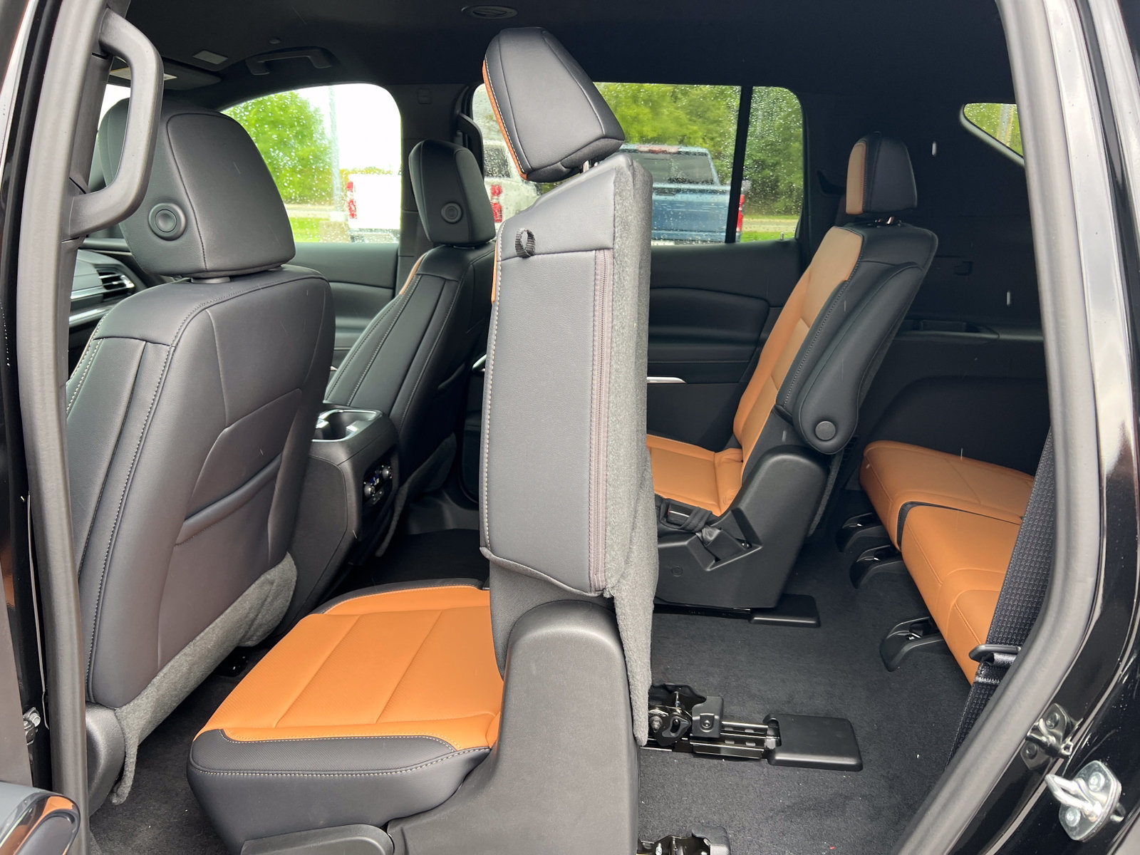 New 2027 Chevrolet Traverse Z71 w/ Driver Confidence Package AWD/4WD image 6