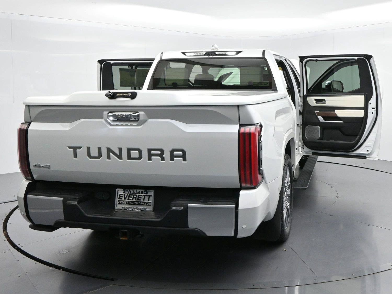 Used 2023 Toyota Tundra Capstone AWD/4WD image 43