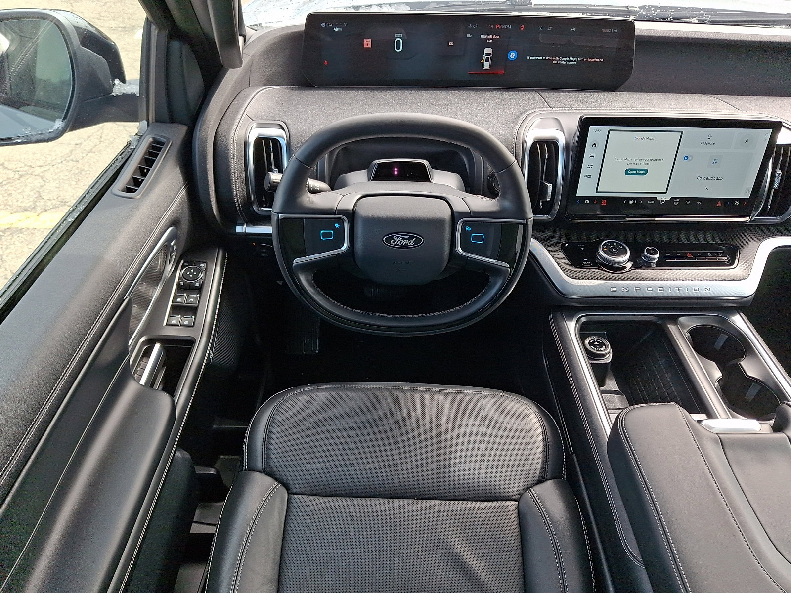 Used 2025 Ford Expedition Platinum w/ Stealth Appearance Package image 11