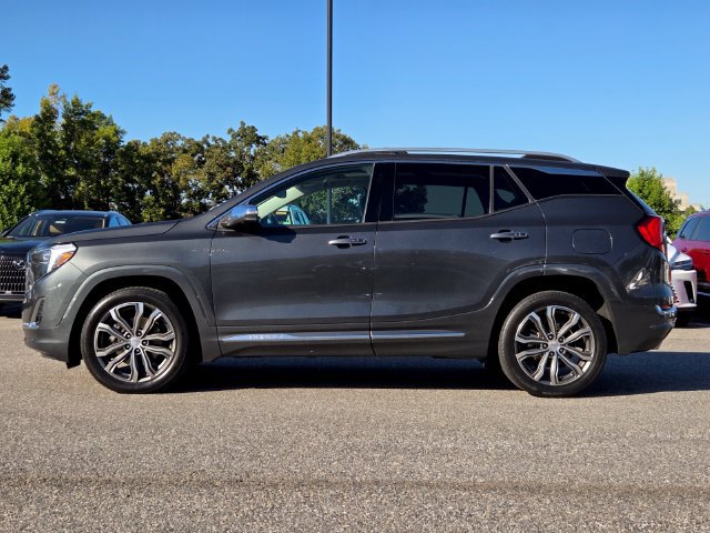 Used 2019 GMC Terrain Denali w/ Advanced Safety Package FWD image 2