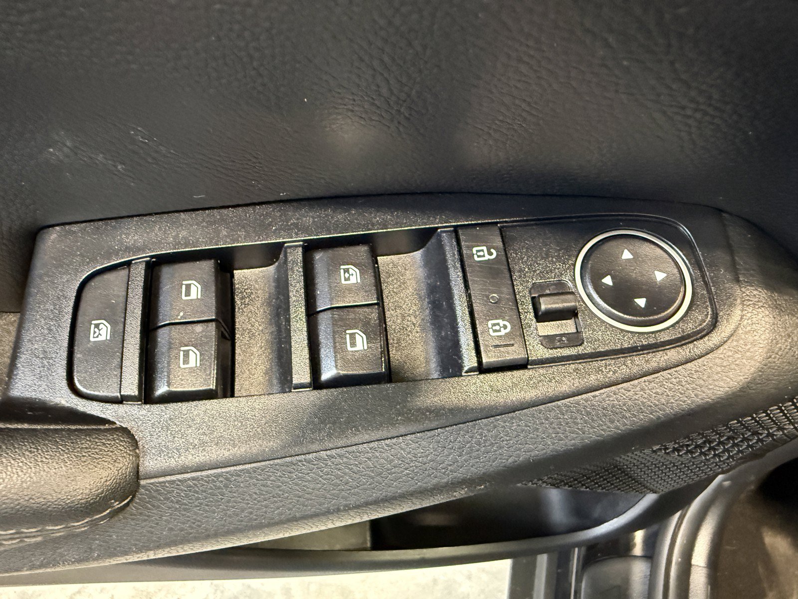 Used 2023 Kia Seltos EX AWD/4WD image 21